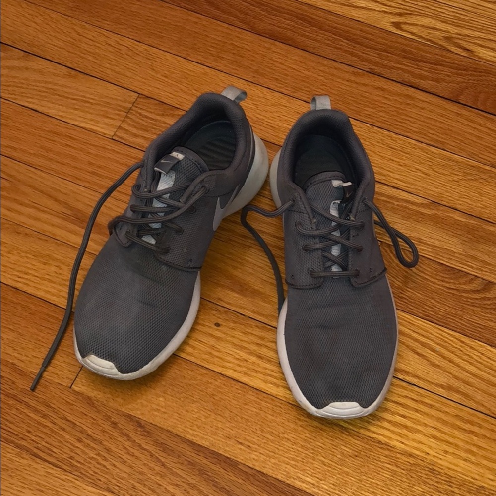 Gray Nike Roshe Shoes